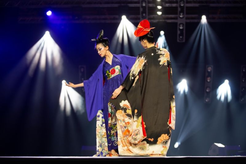 Show trình diễn thời trang kimono của Kobayashi Eiko tại Paris, Pháp năm 2018 (nguồn: Be-Japon)