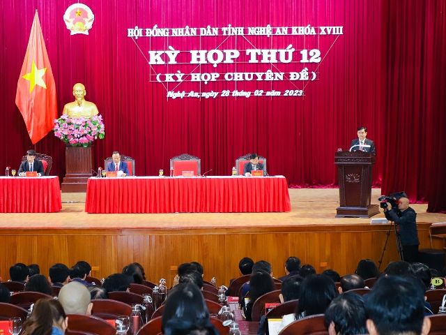 kỳ họp thứ 12 (kỳ họp chuyên đề), HĐND tỉnh Nghệ An khóa XVIII nhiệm kỳ 2021-2026