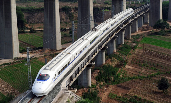 Phấn đấu hoàn thành tuyến đường sắt tốc độ cao Bắc-Nam trước năm 2045