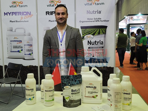 ông Mehmet Emin, Giám đốc Công ty Vital Tarim