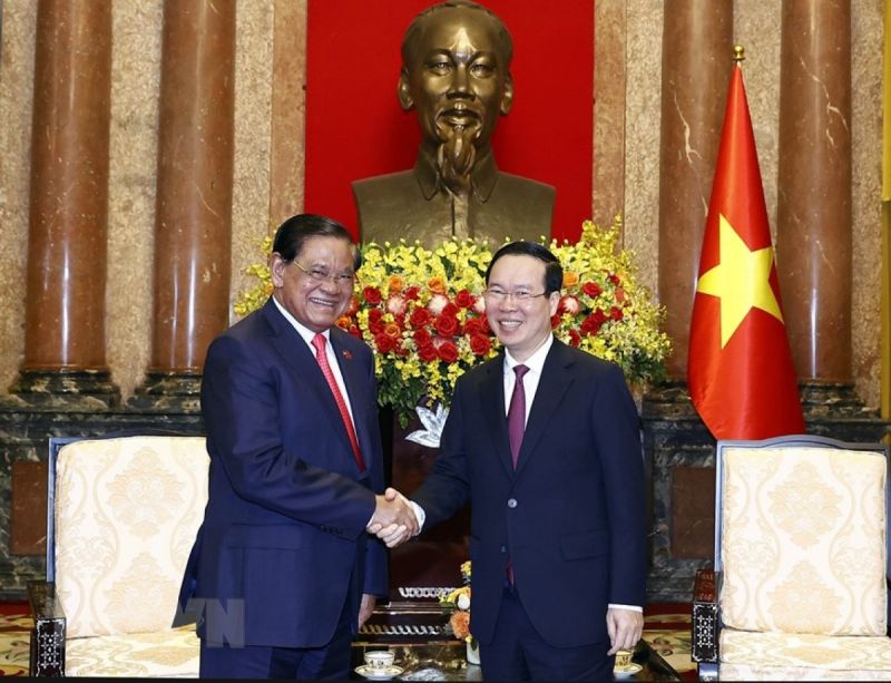 Chủ tịch nước Võ Văn Thưởng chào mừng Phó Thủ tướng, Bộ trưởng Nội vụ Vương quốc Campuchia thăm Việt Nam, là vị khách quốc tế đầu tiên Chủ tịch nước tiếp trên cương vị mới.