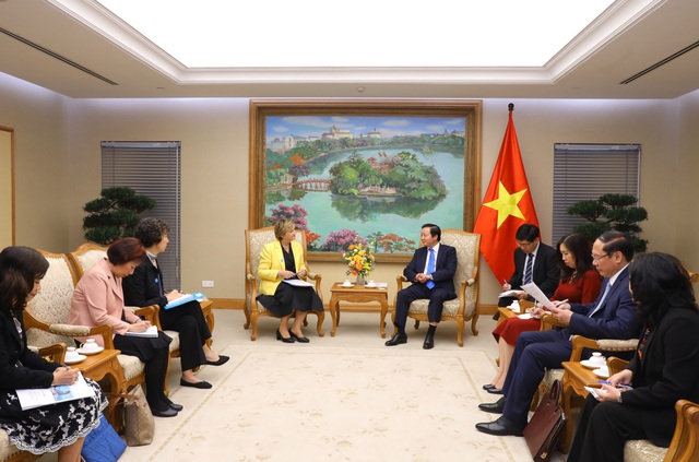 Phó Thủ tướng Trần Hồng Hà cho rằng, quan trọng nhất là phải bảo đảm các điều kiện thực hiện, có tiêu chí đánh giá chính xác những tiến bộ đạt được trong công tác chăm sóc, bảo vệ và thực hiện quyền trẻ em - Ảnh: VGP