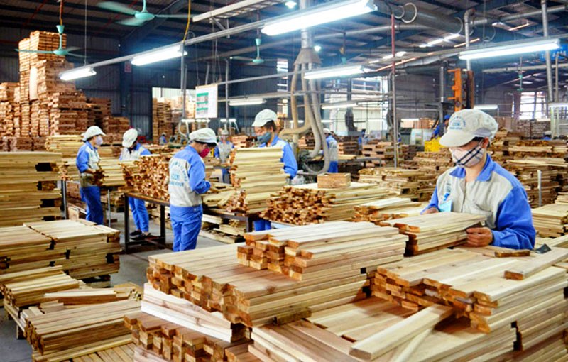 Nhằm cải thiện tình hình sụt giảm đơn hàng, nhiều hoạt động xúc tiến thương mại trong ngành gỗ đã liên tục được diễn ra. Ảnh minh họa