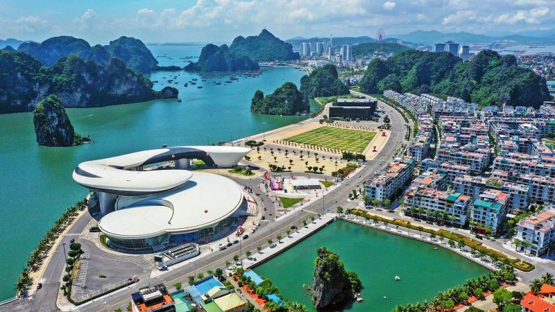 Xây dựng TP. Hạ Long trở thành trung tâm du lịch mang tầm quốc tế