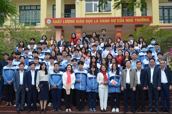 Đội tuyển học sinh giỏi của tỉnh Lào Cai tham gia kì thi chọn học sinh giỏi quốc gia năm 2022-2023