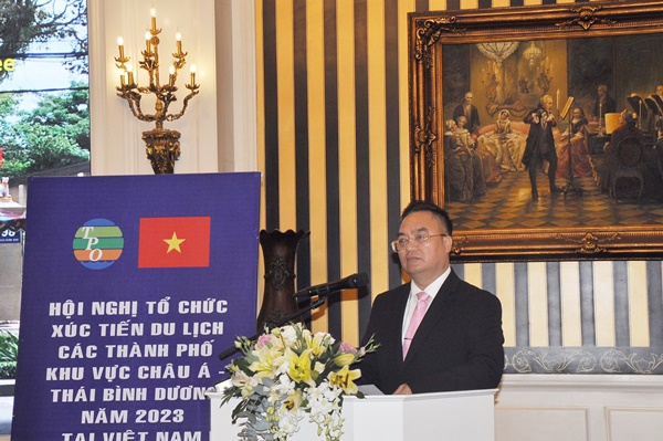 ông Hoàng Vũ Thảnh, Chủ tịch UBND thành phố Vũng Tàu phát biểu tại Hội nghị