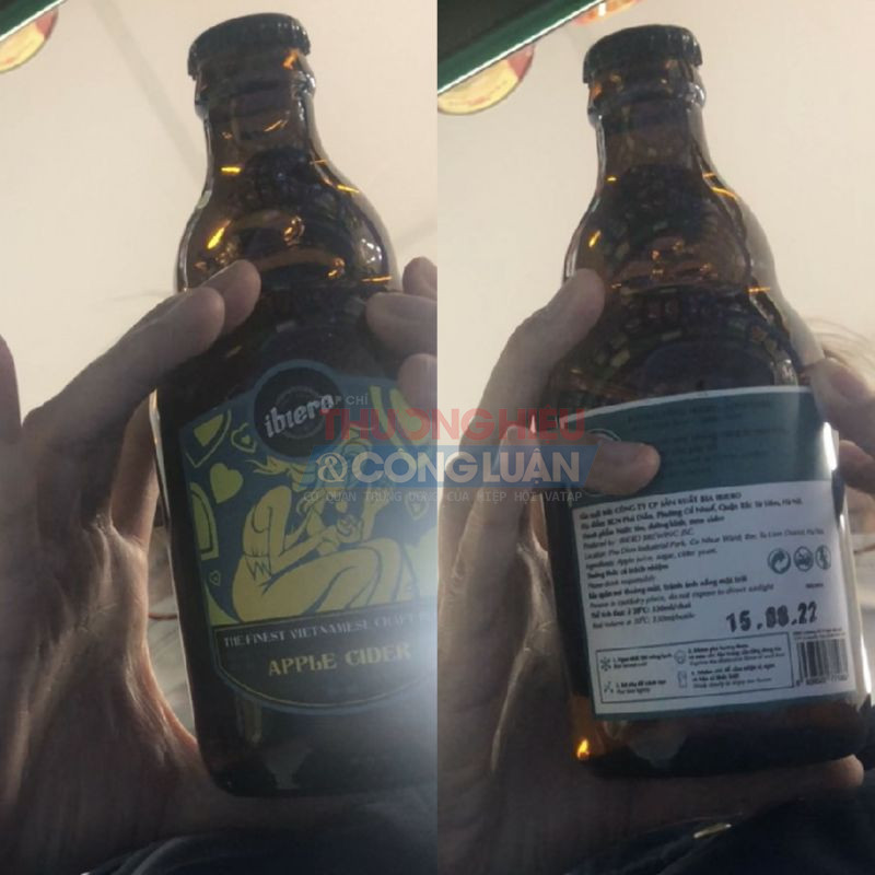 Bia Ibero vị Apple Cider đã hết hạn nhưng vẫn được bày bán trên kệ cửa hàng Sói Biển 203 Trung Kính
