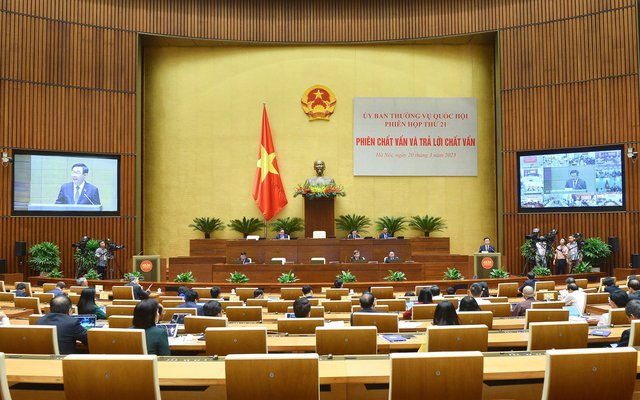 Vấn đề được lựa chọn chất vấn là đúng và trúng, vừa có tính thời sự, gắn chặt với yêu cầu cải cách tư pháp