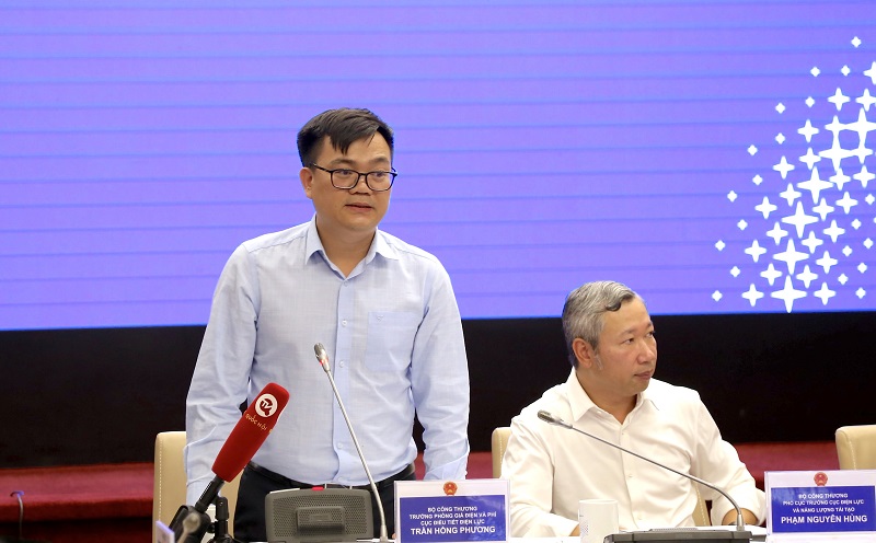 Ông Trần Hồng Phương - đại diện Cục Điều tiết điện lực phát biểu