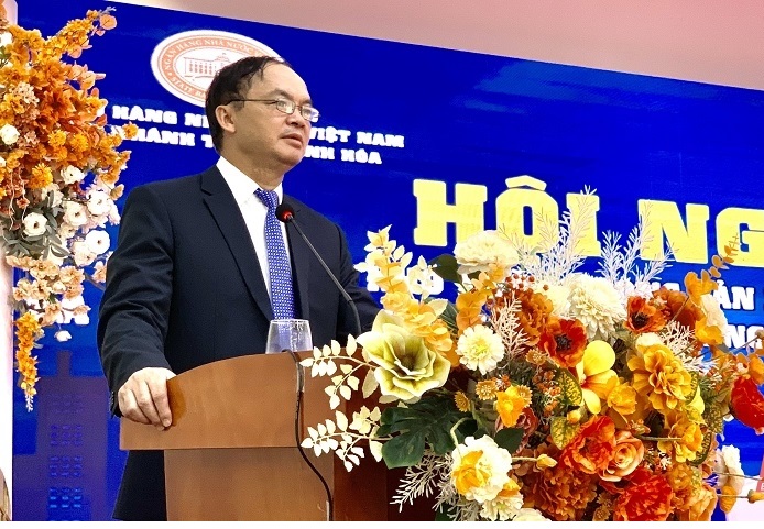 Ông Tống Văn Ánh, Giám đốc Ngân hàng Nhà nước - Chi nhánh Thanh Hoá thông tin tới DN các vấn đề liên quan về cơ chế, chính sách của ngành ngân hàng đối với DN.