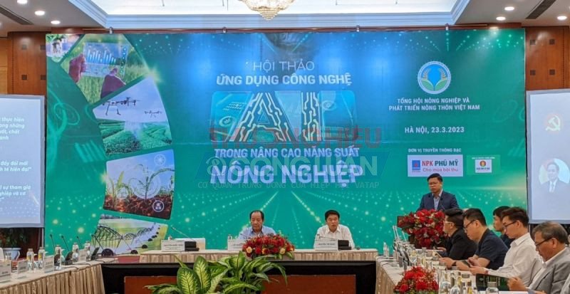 Sáng 23/3, Tổng hội Nông nghiệp và Phát triển Nông thôn Việt Nam đã tổ chức “Hội thảo ứng dụng công nghệ AI trong nâng cao năng suất nông nghiệp”