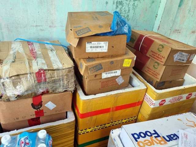 Phát hiện khoảng 5 tấn thịt lợn, nội tạng bốc mùi hôi thối