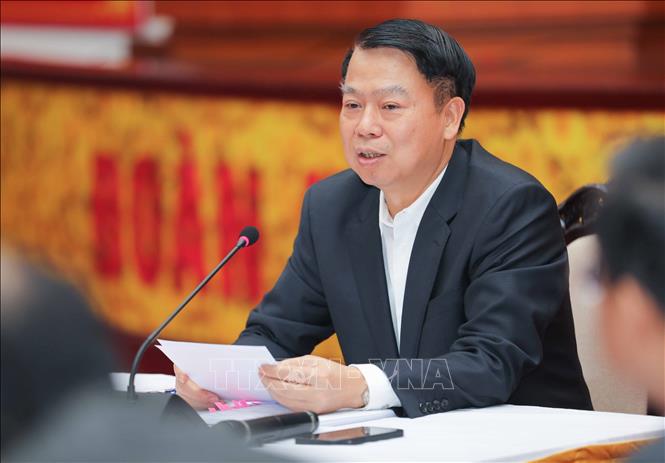 Thứ trưởng Bộ Tài chính Nguyễn Đức Chi chủ trì họp báo. Ảnh Thanh Tùng/TTXVN