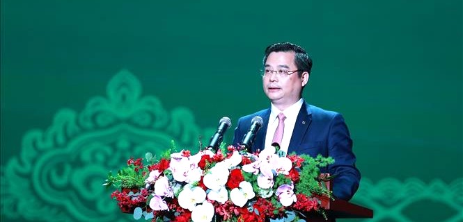 Tổng giám đốc Ngân hàng Vietcombank Nguyễn Thanh Tùng phát biểu
