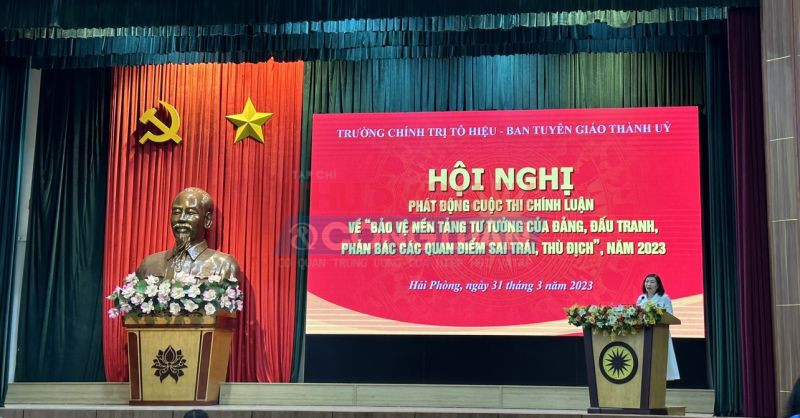 Đồng chí Đào Khánh Hà, Ủy viên ban thường vụ Thành ủy, Trưởng ban Tuyên giáo Thành ủy, phó trưởng Ban chỉ đạo 35 thành phố Hải Phòng phát biểu tại  hội nghị