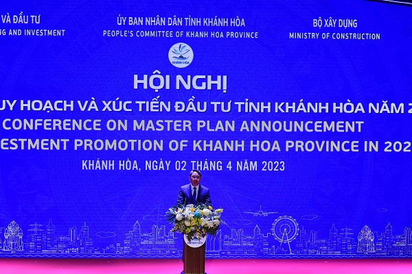 Ông Nguyễn Hải Ninh, UVBCHTƯ Đảng, Bí thư tỉnh ủy Khánh Hòa lên phát biểu tiếp thu ý kiến chỉ đạo của Thủ tướng
