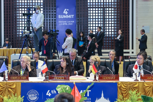 Các đại biểu quốc tế tham dự Hội nghị - Ảnh: VGP/Nhật Bắc