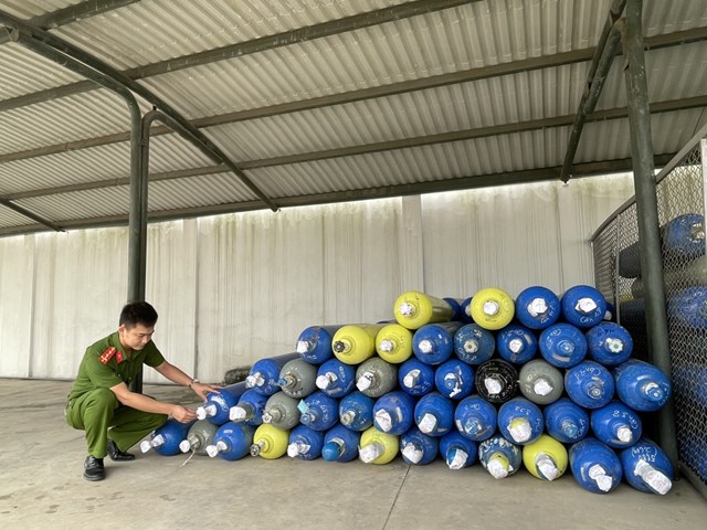 Quảng Ninh liên tiếp phát hiện cơ sở kinh doanh “khí cười” trái phép