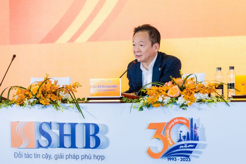 Chủ tịch HĐQT Đỗ Quang Hiển tại Đại hội đồng cổ đông SHB.