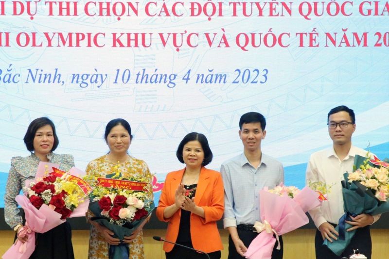 Bắc Ninh: Gặp mặt học sinh giỏi dự thi chọn các đội tuyển quốc gia tham dự Kỳ thi Olympic