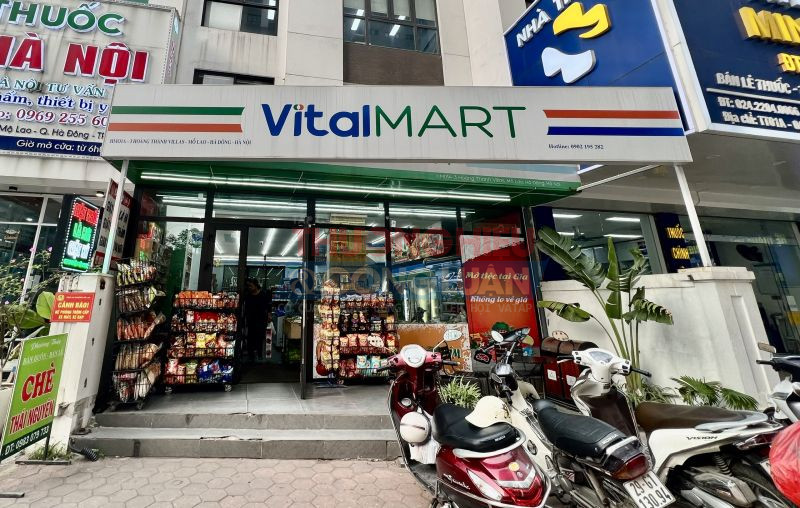 Siêu thị Vital Mart Hà Nội bày bán hàng hóa nhập khẩu không tem nhãn phụ tiếng Việt