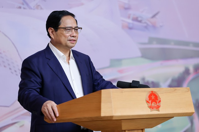 Thủ tướng Phạm Minh Chính khẳng định đầu tư công là một trong những động lực quan trọng thúc đẩy tăng trưởng, trong đó có các công trình, dự án giao thông.