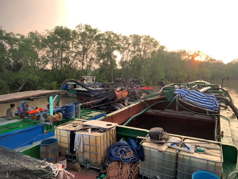 Tiền Giang: Xử phạt gần 18 tỷ đồng đối với hành vi khai thác cát trái phép