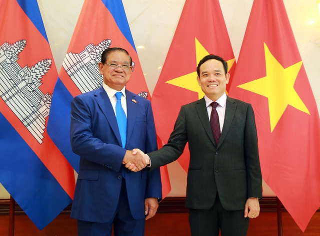 Tại Hội nghị, Việt Nam và Campuchia nhất trí tiếp tục đầu tư phát triển hiệu quả hệ thống cửa khẩu biên giới đất liền giữa hai nước - Ảnh: VGP/Hải Minh