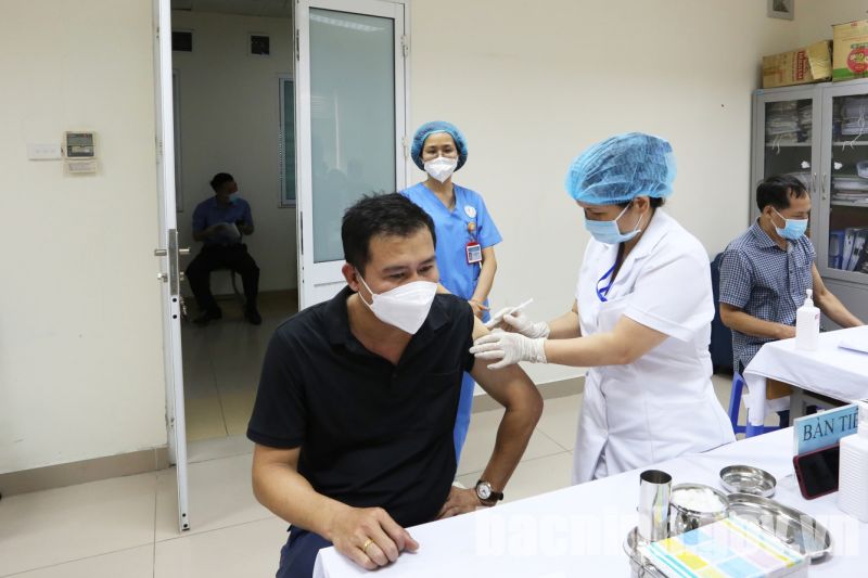 Bắc Ninh tăng cường triển khai tiêm vắc xin phòng Covid-19 