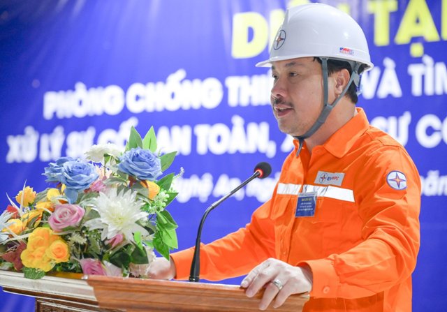Ông Lê Quang Thanh-Phó Giám đốc PC Nghệ An, phát lệnh diễn tập PCTT&TKCN - xử lý sự cố - an toàn - xử lý sự cố nhanh năm 2023