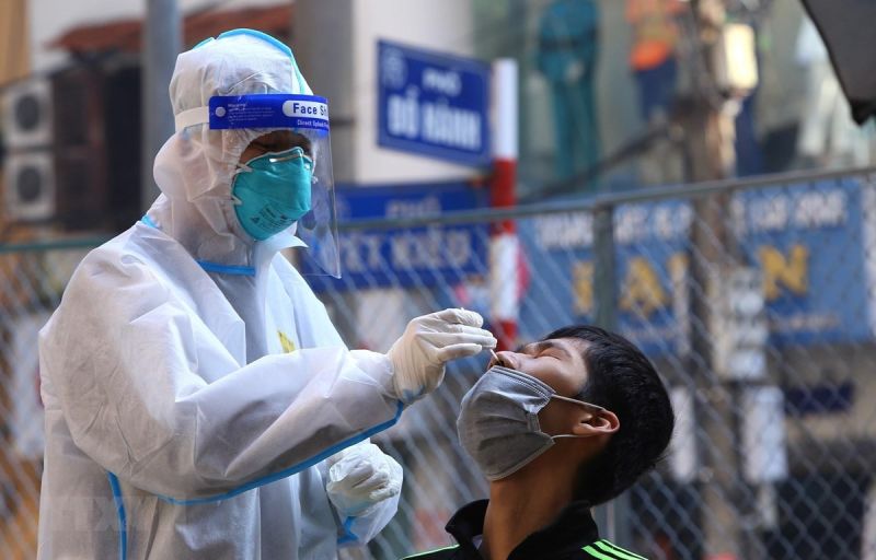 Dịch Covid-19 ngày 26/4: Có 2.731 ca COVID-19 mới, 123 bệnh nhân thở oxy