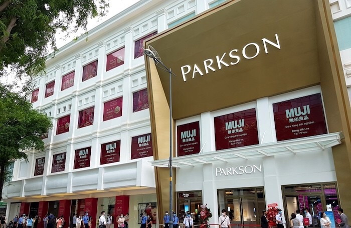 Parkson là một trong những nhà bán lẻ ngoại đầu tiên vào Việt Nam. Thương hiệu này mở trung tâm thương mại đầu tiên tại Việt Nam vào năm 2005 và mở rộng chuỗi ra các thành phố lớn như Hà Nội, Hải Phòng. Parkson là một trong những nhà bán lẻ ngoại đầu tiên vào Việt Nam. Thương hiệu này mở trung tâm thương mại đầu tiên tại Việt Nam vào năm 2005 và mở rộng chuỗi ra các thành phố lớn như Hà Nội, Hải Phòng.