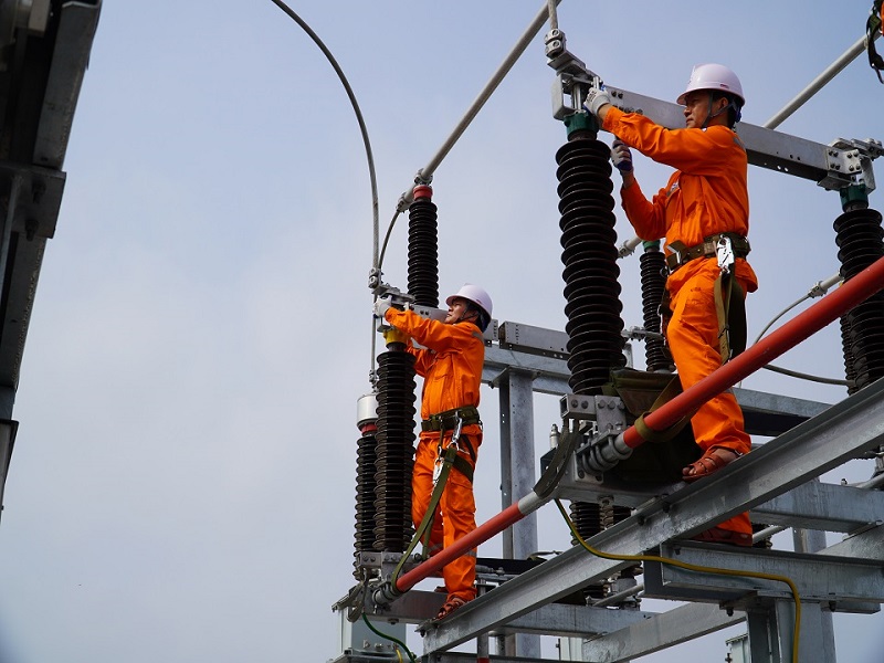 1TBA 110 kV Đầm Hà được khởi công và xây dựng từ tháng 8/2022, trải qua 8 tháng xây dựng công trình đã hoàn thành