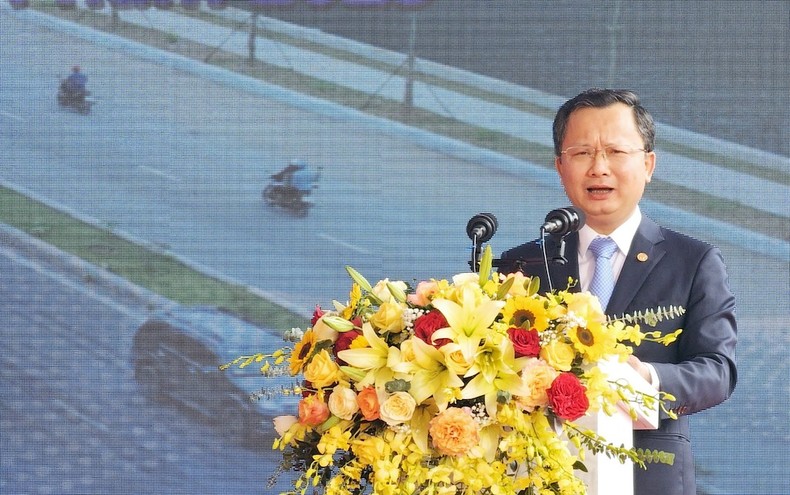 Quyền Chủ tịch Ủy ban nhân dân tỉnh Quảng Ninh cao Tường Huy phát biểu tại lễ khánh thành.