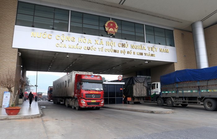 Xuất khẩu hàng hóa sang Trung Quốc qua Cửa khẩu Kim Thành
