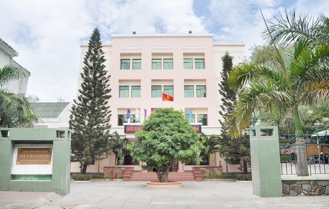 Do nguyên nhân khách quan nên công tác thu NSNN trên địa bàn tỉnh Bình Định gặp nhiều khó khăn. Trong ảnh: Trụ sở Sở Tài chinh Bình Định. Do nguyên nhân khách quan nên công tác thu NSNN trên địa bàn tỉnh Bình Định gặp nhiều khó khăn. Trong ảnh: Trụ sở Sở Tài chinh Bình Định.