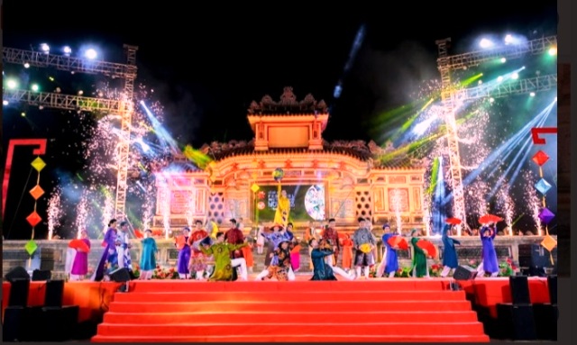 Các chương trình Lễ hội Festival nghề truyền thống Huế 2023 thu hút khoảng 300.000 lượt khách