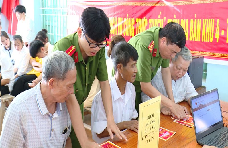 Điểm dịch vụ công thị trấn Hồi Xuân, huyện Quan Hóa (Thanh Hoá)