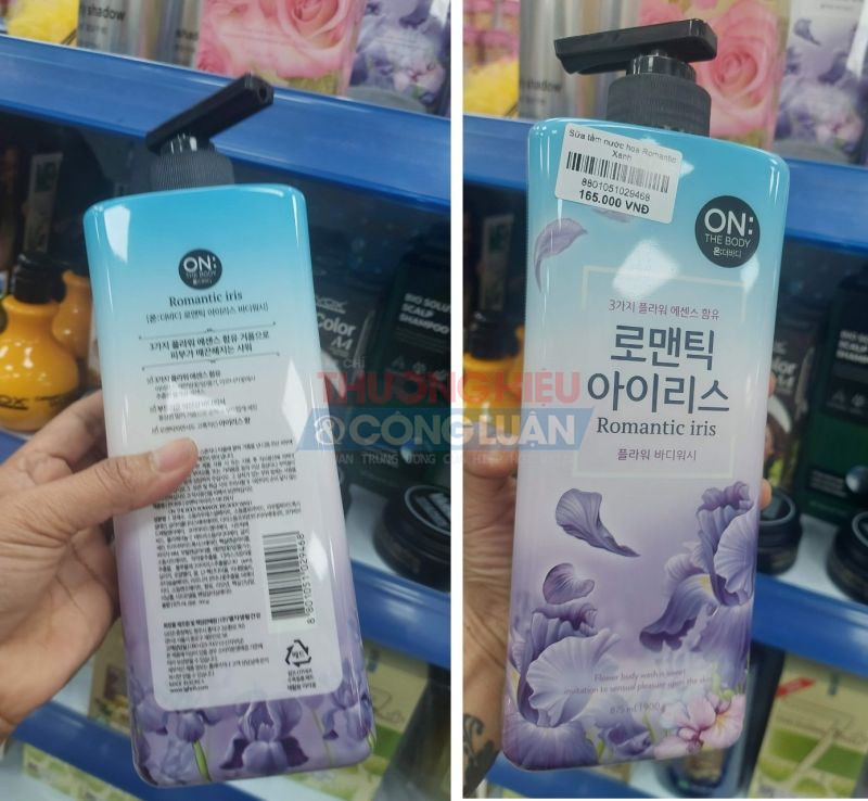 Sản phẩm sữa tắm nước hoa Romatic xanh 100% chữ nước ngoài tại Kim Ngân Mart