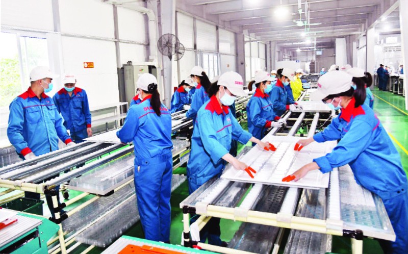 Sản xuất đồ điện gia dụng tại nhà máy của Tập đoàn Sunhouse, huyện Quốc Oai, Hà Nội. (Ảnh Đăng Anh)