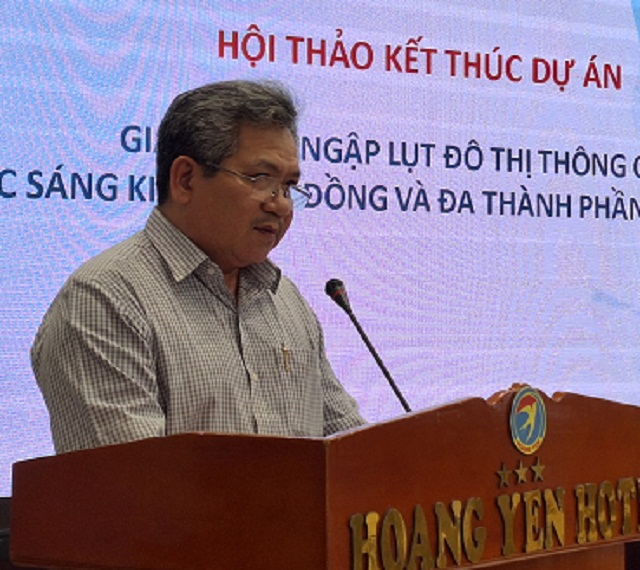 &Ocirc;ng Huỳnh Quang Vinh ph&aacute;t biểu cảm ơn USAID, Quỹ Ch&acirc;u &Aacute; v&agrave; VCCI Đ&agrave; Nẵng.