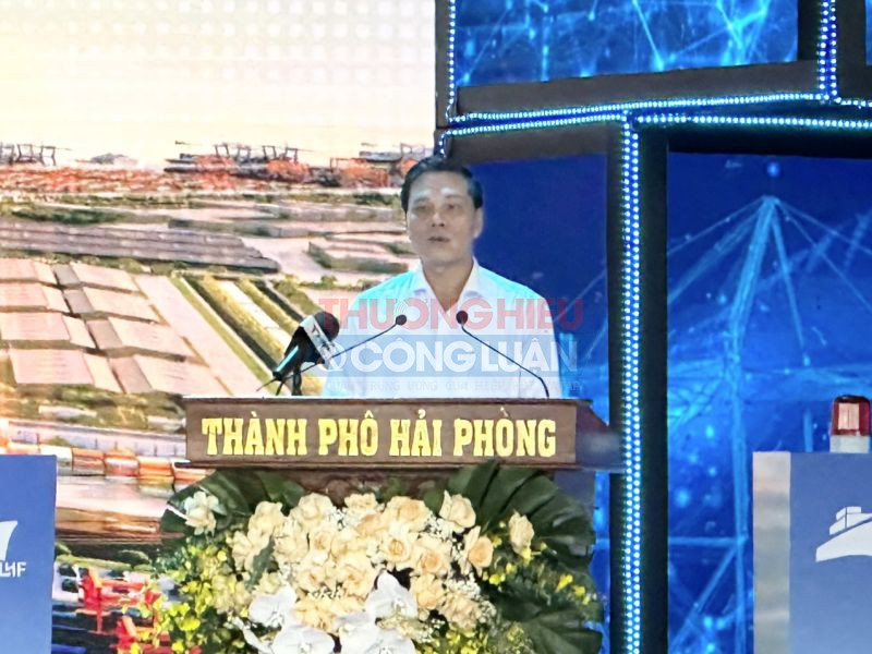 Đồng chí Nguyễn Văn Tùng, chủ tịch UBND TP. Hải Phòng phát biểu tại buổi lễ