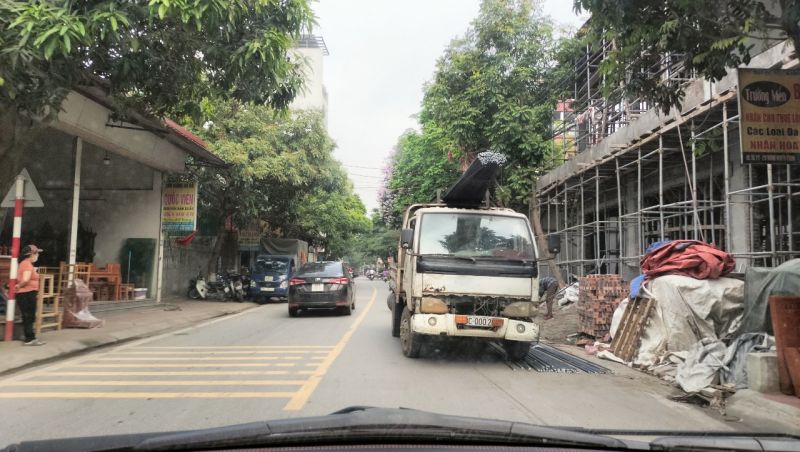 Yên Lạc- Vĩnh Phúc: Nhức mắt những phương tiện giao thông vi phạm