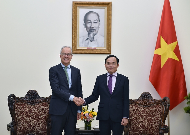 Phó Thủ tướng Trần Lưu Quang tiếp Đặc phái viên Đông Nam Á của Chính phủ Australia Nicholas Moore đang có chuyến thăm làm việc tại Việt Nam - Ảnh: VGP/Hải Minh