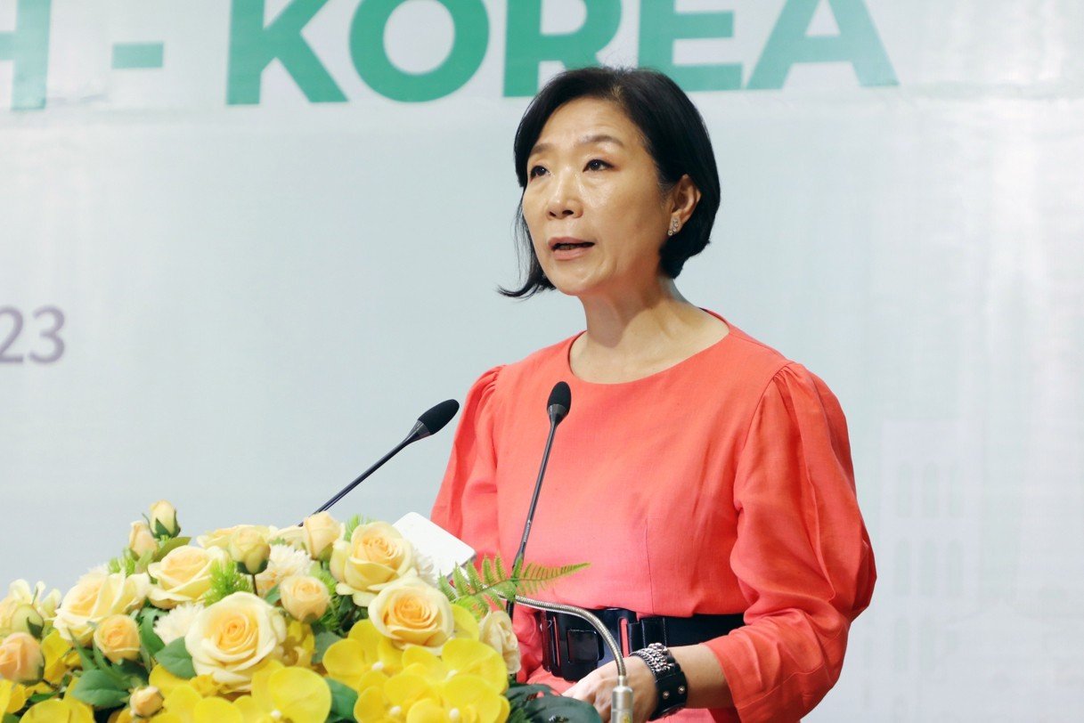 Đại sứ đặc mệnh toàn quyền Hàn Quốc tại Việt Nam Oh Young Ju phát biểu tại Hội nghị