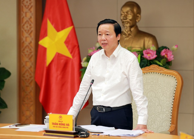 Phó Thủ tướng Trần Hồng Hà cho rằng, cần khẩn trương tháo gỡ cho địa phương những khó khăn, vướng mắc thuộc thẩm quyền, trách nhiệm giải quyết của Chính phủ, Thủ tướng Chính phủ, các bộ ngành - Ảnh: VGP/Minh Khôi