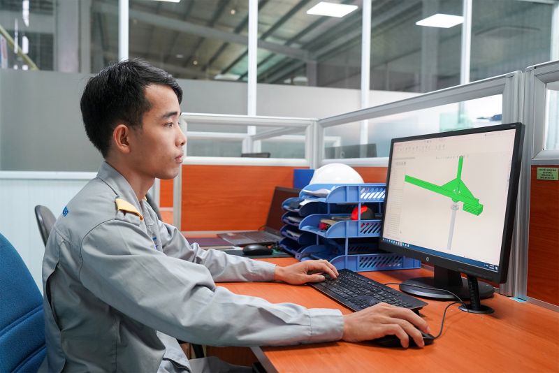 Anh Nguyễn Triệu Toàn đang thực hiện đề tài SKCT trong quý II_2023
