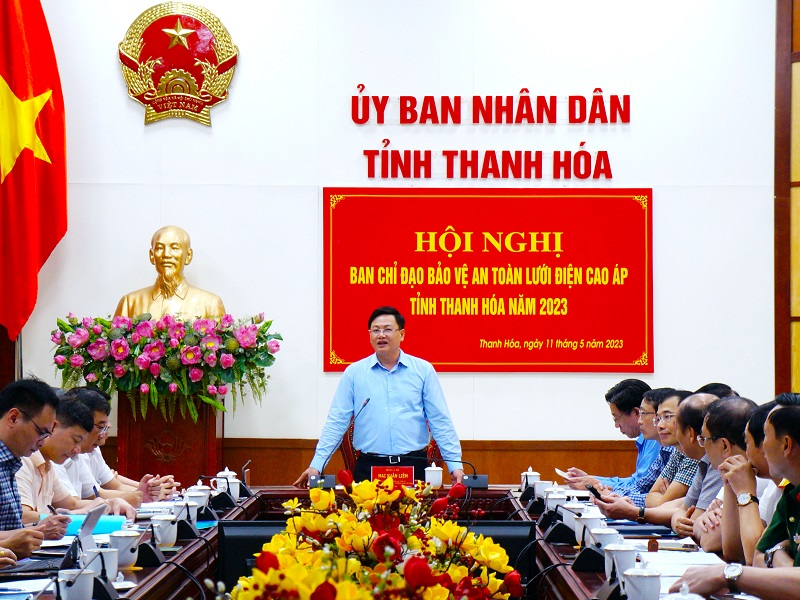 Ủy viên Ban Thường vụ Tỉnh ủy, Phó Chủ tịch UBND tỉnh Thanh Hóa Mai Xuân Liêm phát biểu chỉ đạo tại Hội nghị Ban chỉ đạo bảo vệ an toàn hành lang lưới điện cao áp tỉnh Thanh Hóa