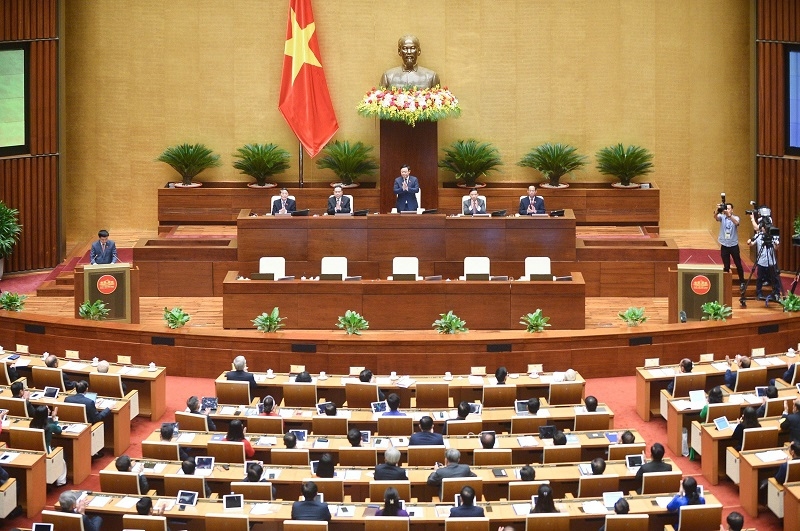 Ngày 22-5, Kỳ họp thứ năm, Quốc hội khóa XV chính thức khai mạc và bước vào ngày làm việc đầu tiên tại Nhà Quốc hội, Thủ đô Hà Nội dưới sự chủ trì của Chủ tịch Quốc hội Vương Đình Huệ.