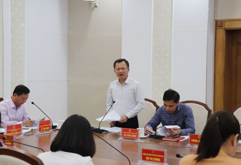 Ông Cao Tường Huy, Quyền Chủ tịch UBND tỉnh Quảng Ninh phát biểu tại hội nghị. Ảnh: QMG.